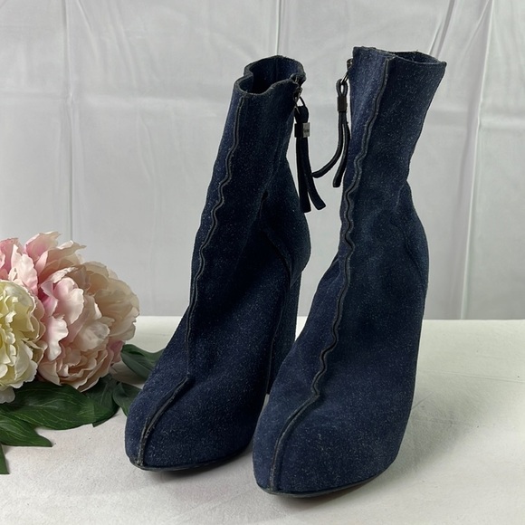 Acne Studios Shoes - Acne Studios Navy Blue Suede Seamed Side Zip Block Heeled Boots Size EU 37